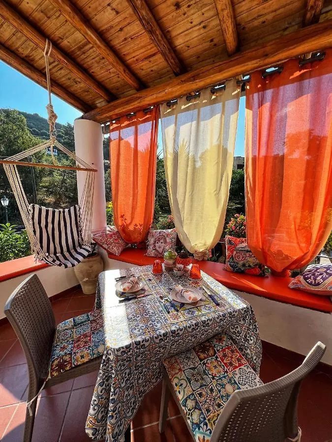 Lauricella Bed And Breakfast Lipari